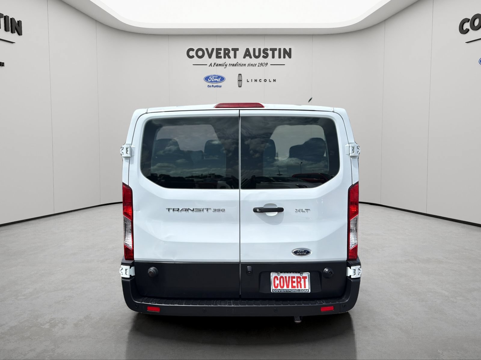 Used 2020 Ford Transit 350 XLT RWD image 4