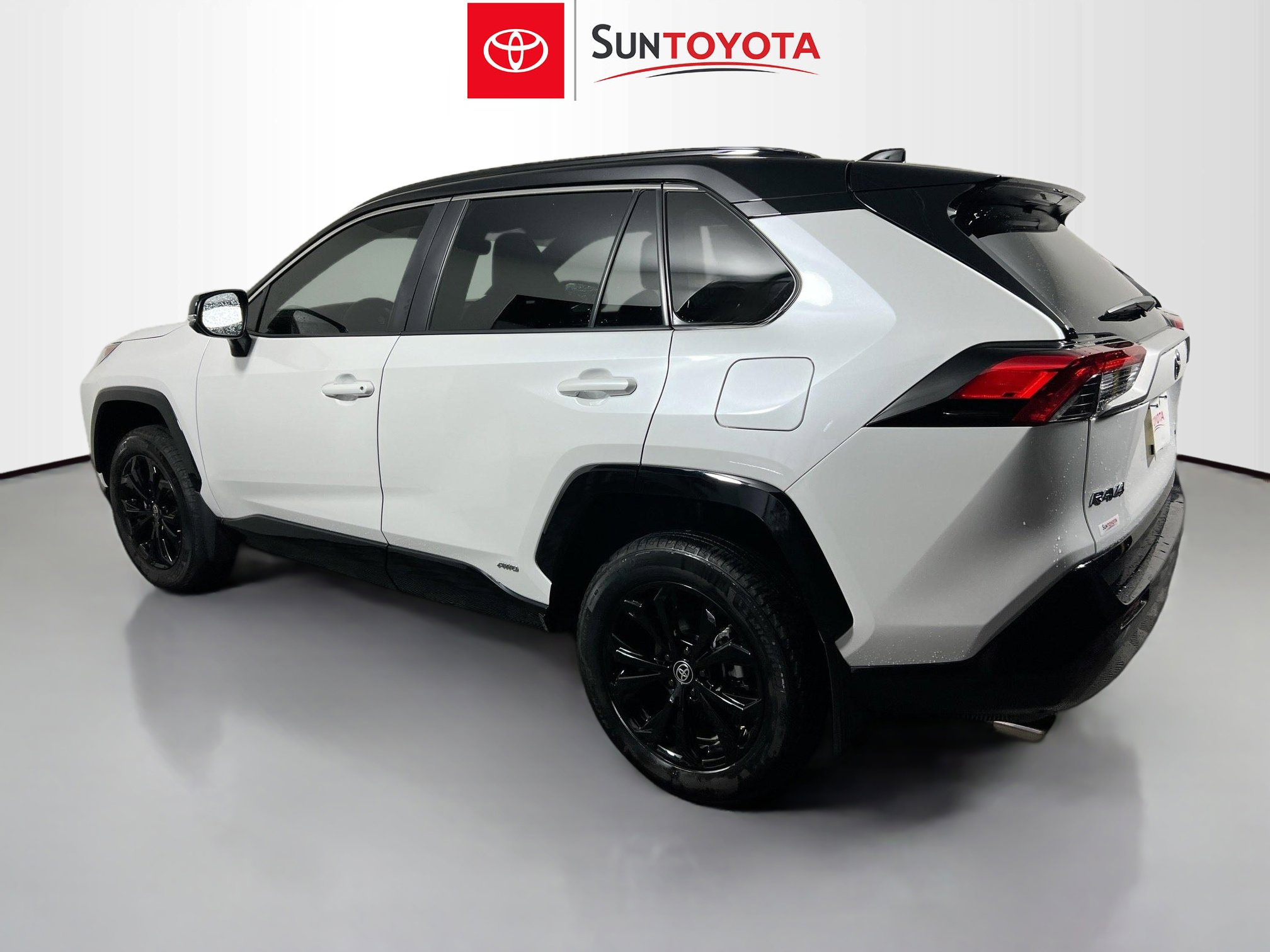 Used 2024 Toyota RAV4 XSE image 6