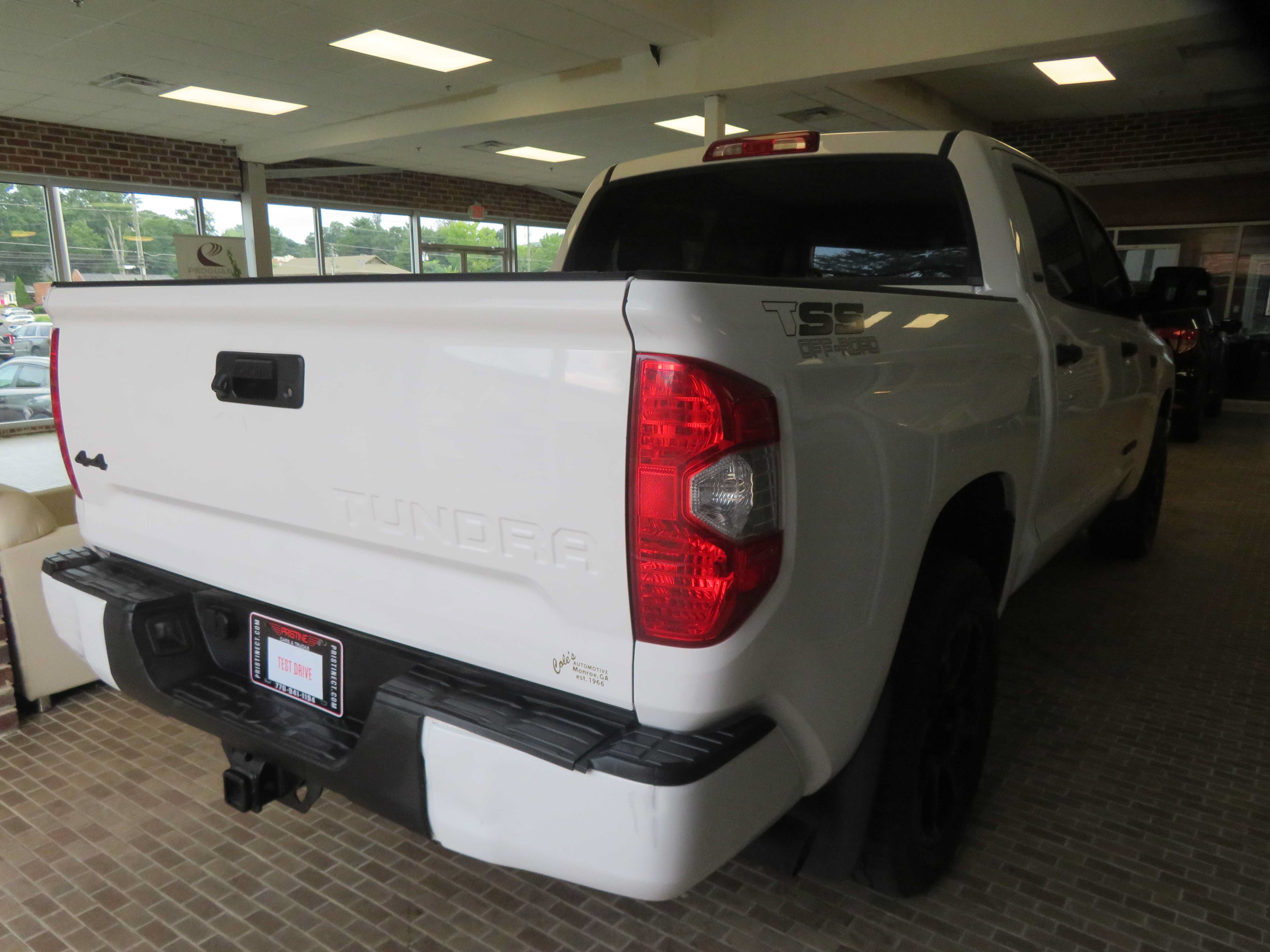 Used 2018 Toyota Tundra SR5 w/ SR5 Upgrade Package AWD/4WD image 68