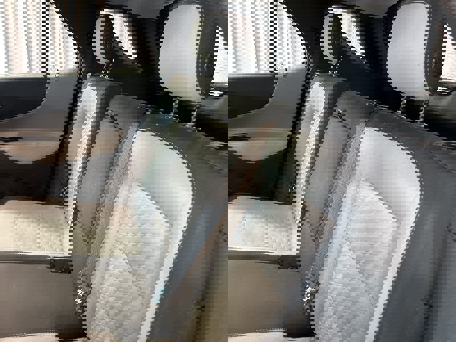 Used 2018 Chevrolet Equinox LS image 21