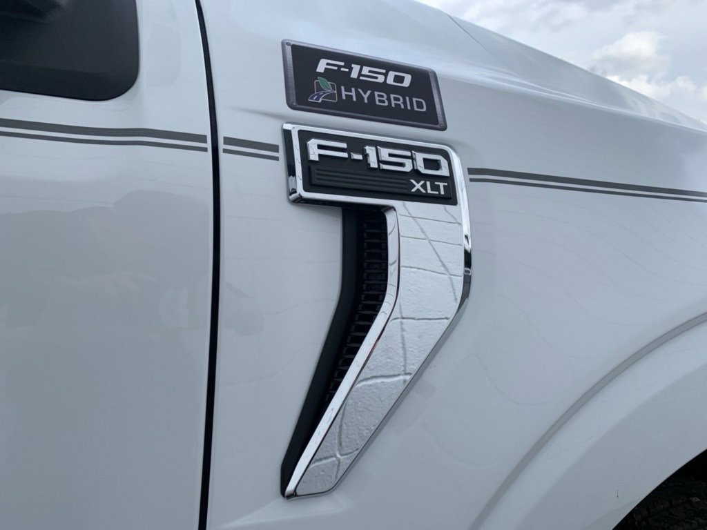 New 2025 Ford F150 XLT w/ Equipment Group 302A MID image 11