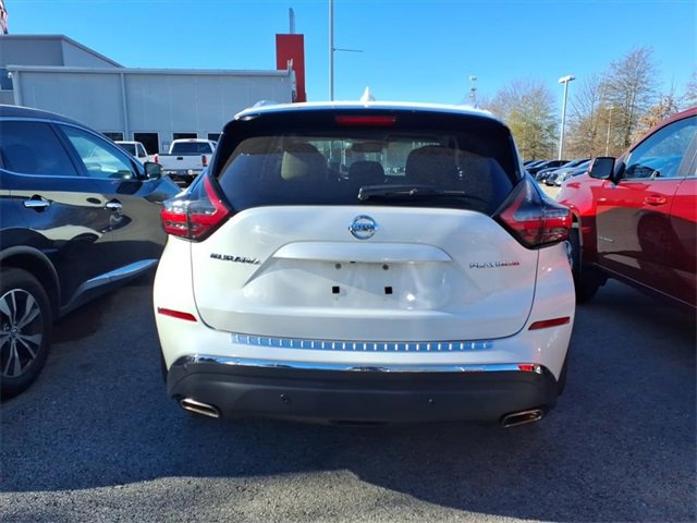 Certified 2019 Nissan Murano Platinum w/ Cargo Package image 3