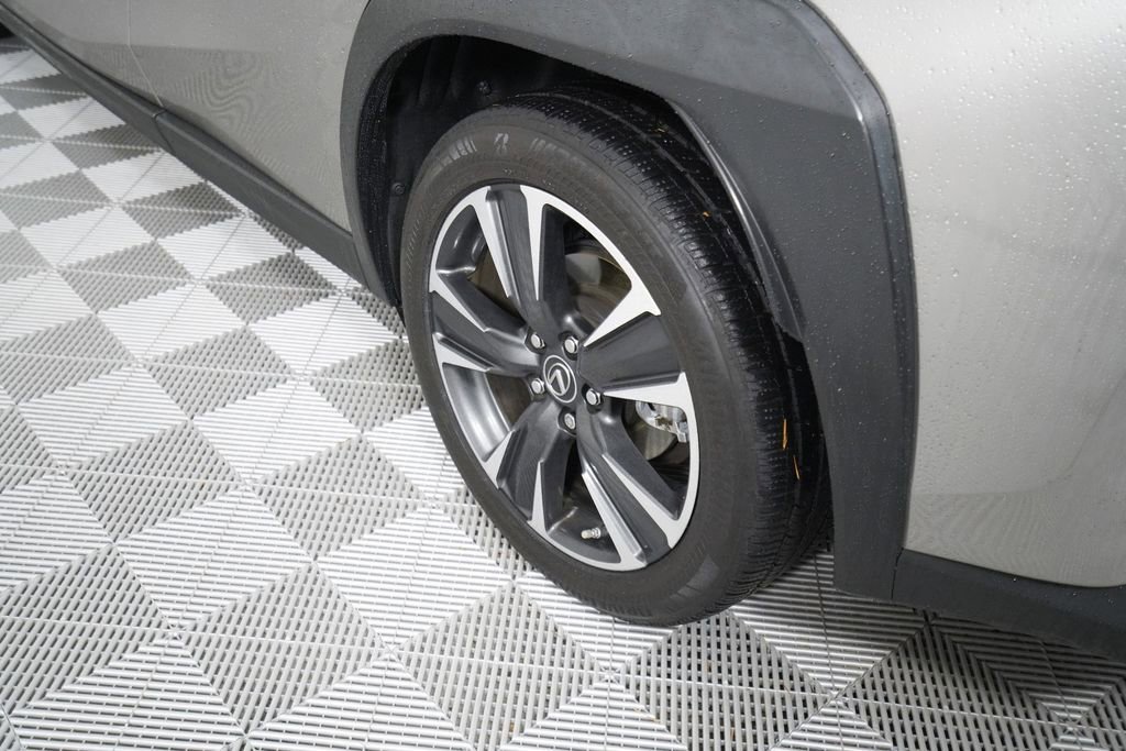 Certified 2020 Lexus UX 200 w/ Premium Package image 8
