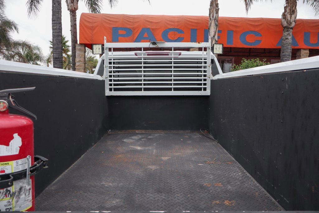 Used 2022 Chevrolet Silverado 2500 LT w/ Convenience Package image 9