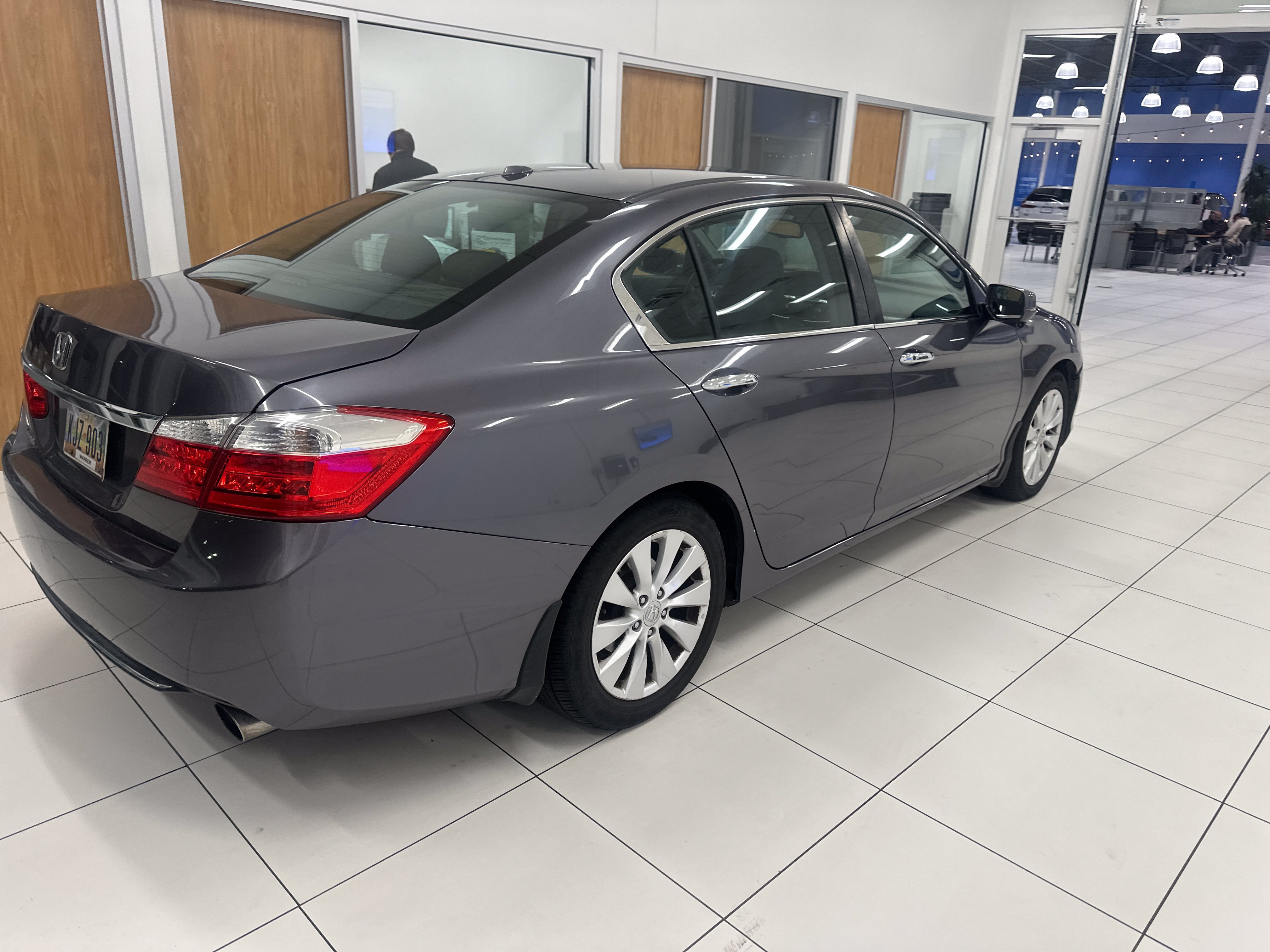 Used 2015 Honda Accord EX-L image 20