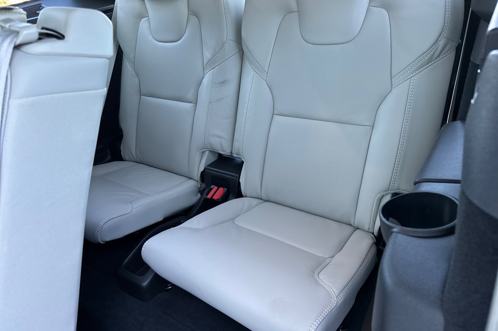 Used 2025 Volvo XC90 B6 Ultra image 16