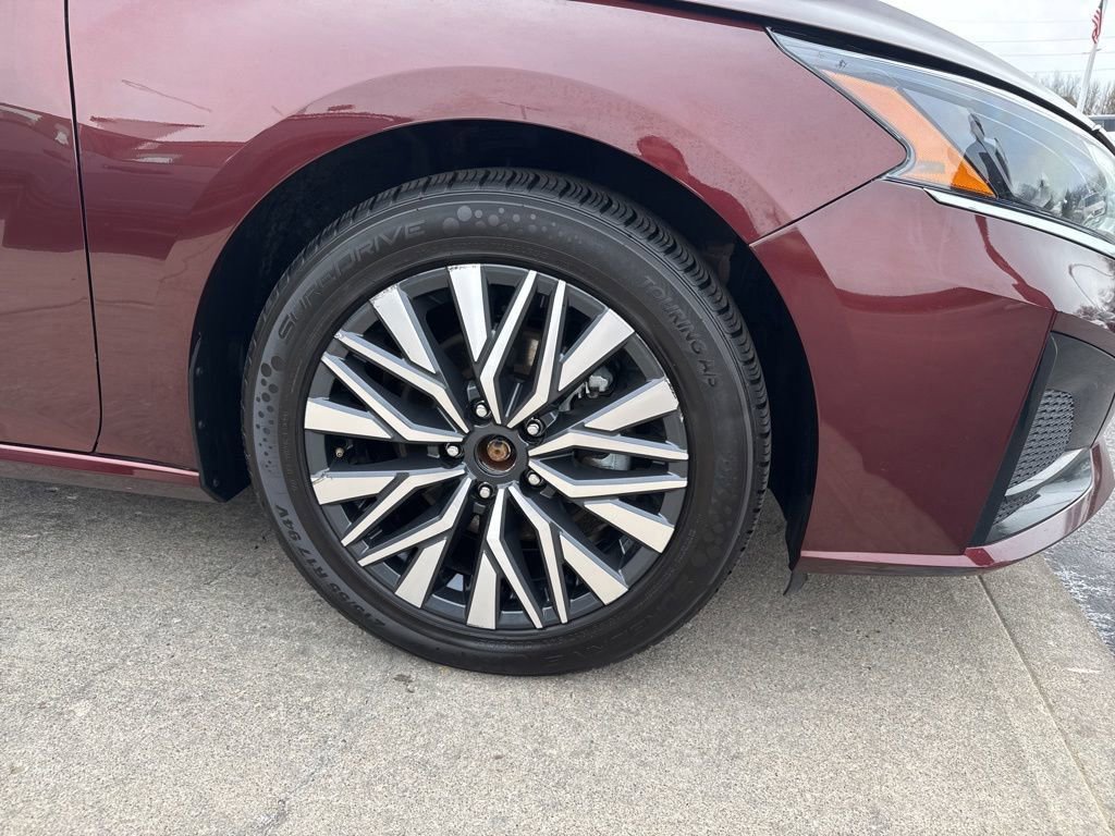 Used 2024 Nissan Altima 2.5 SV image 38