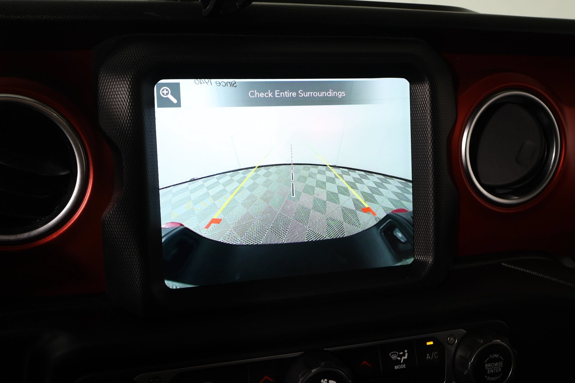 Used 2021 Jeep Gladiator Rubicon AWD/4WD image 6