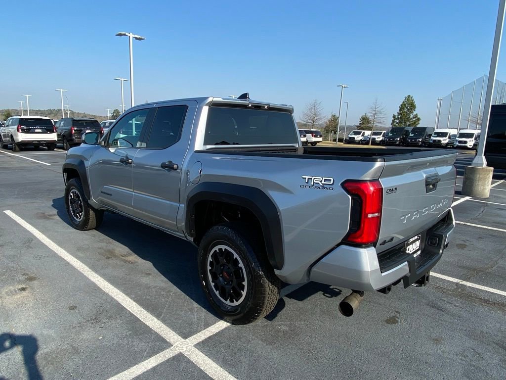 Used 2024 Toyota Tacoma TRD Off-Road image 5