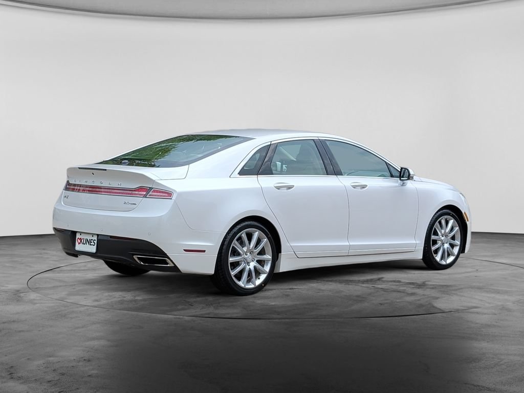 Used 2016 Lincoln MKZ w/ Equipment Group 300A Reserve FWD image 7
