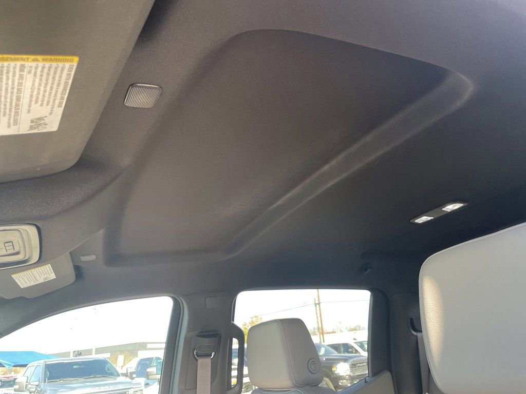 New 2026 GMC Sierra 1500 SLT image 21
