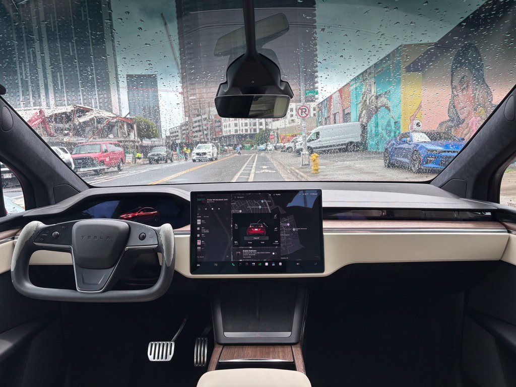 Used 2023 Tesla Model X AWD/4WD image 12