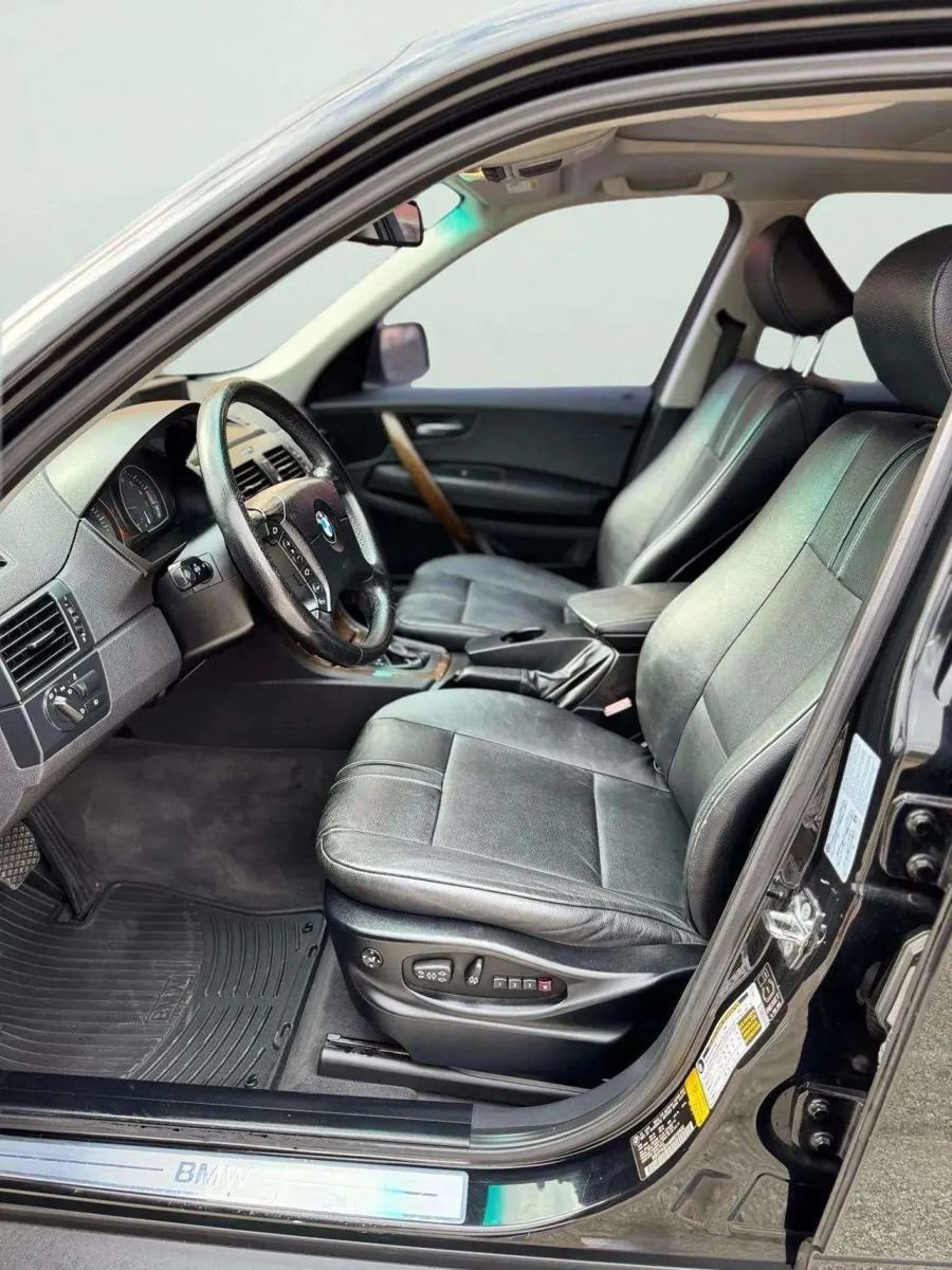 Used 2006 BMW X3 3.0i image 12