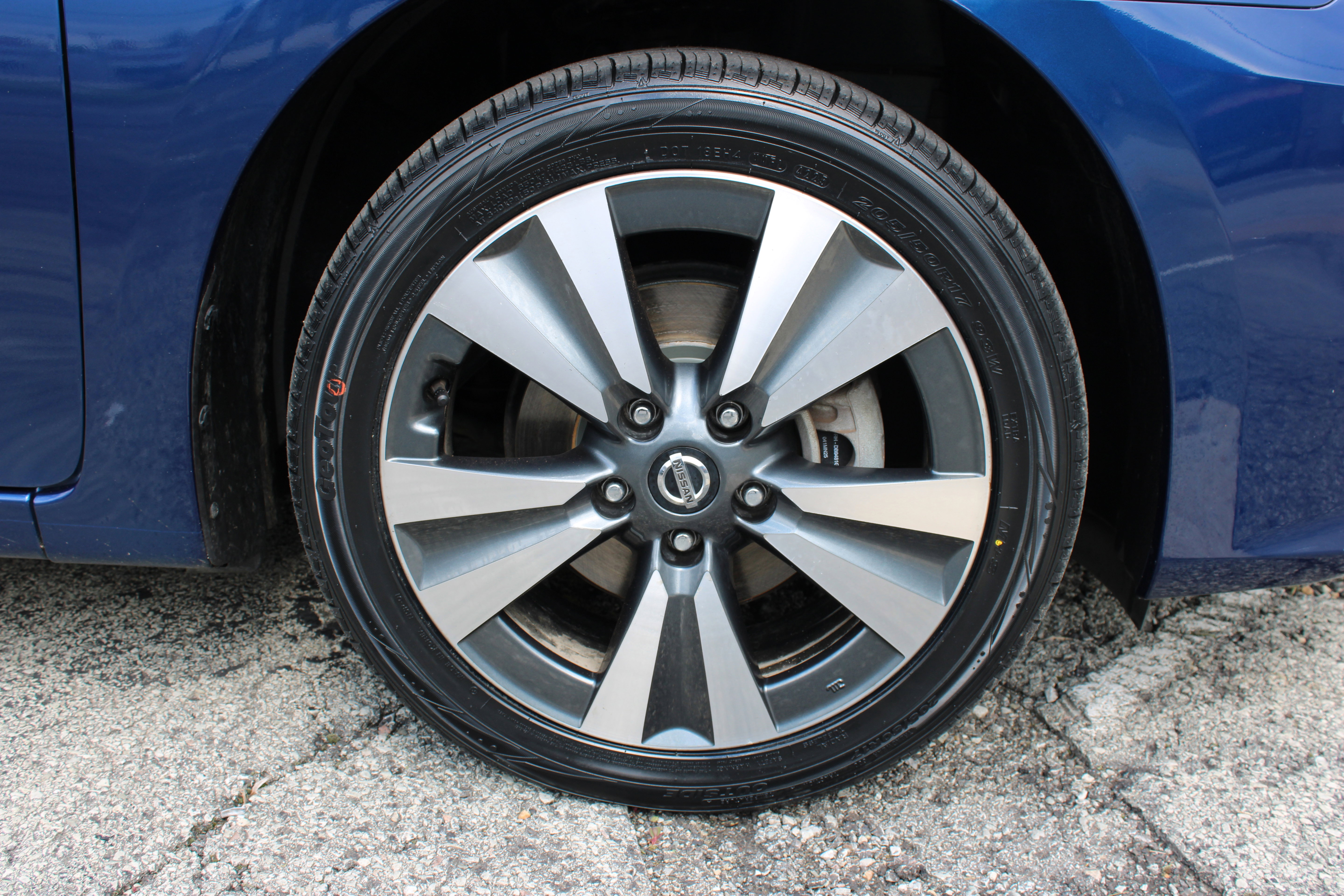 Used 2019 Nissan Sentra SV w/ Special Edition Package FWD image 27