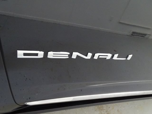 Certified 2026 GMC Yukon Denali Ultimate w/ LPO, Floor Liner Package AWD/4WD image 27