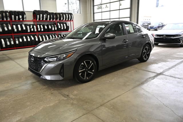 Used 2024 Nissan Sentra SV FWD image 8