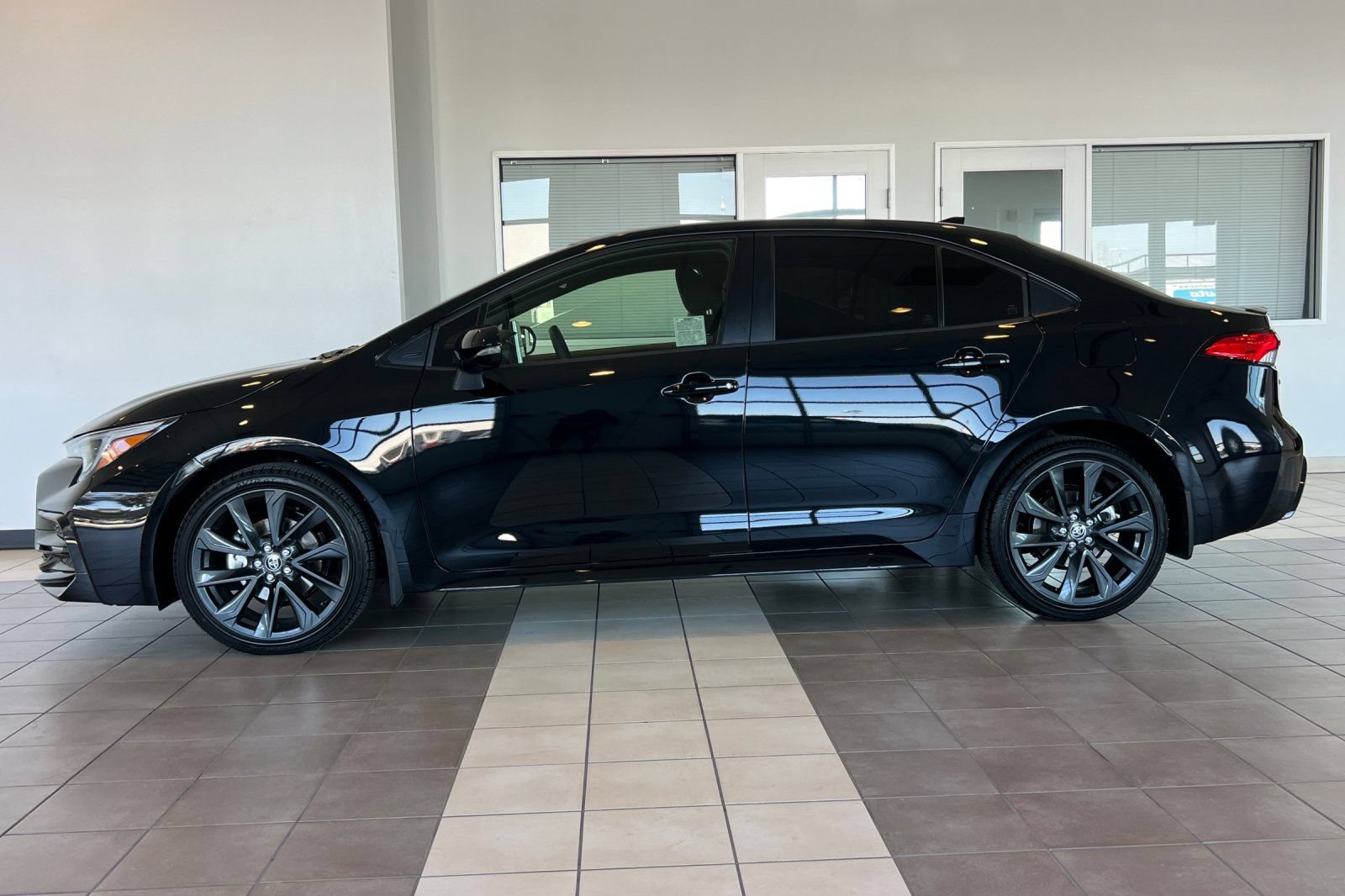 Certified 2026 Toyota Corolla SE w/ SE Premium Package FWD image 7