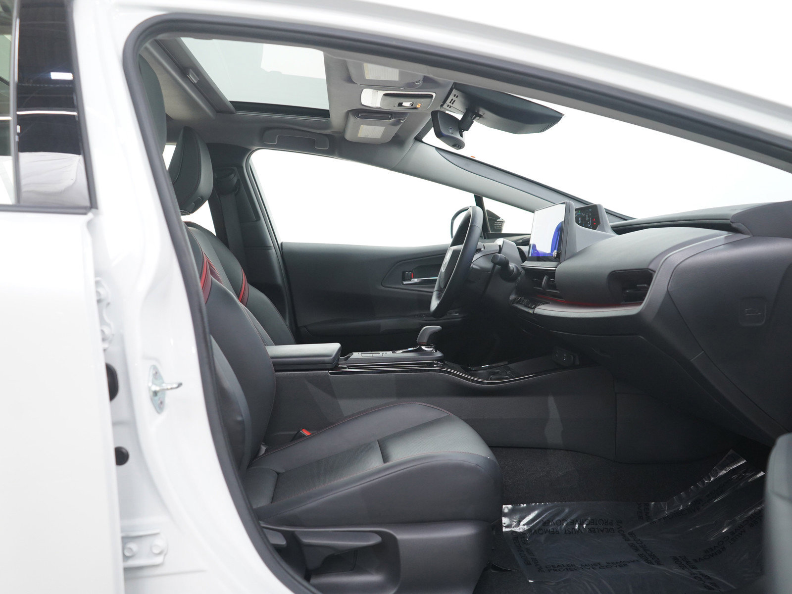 Used 2023 Toyota Prius Prime Premium image 11