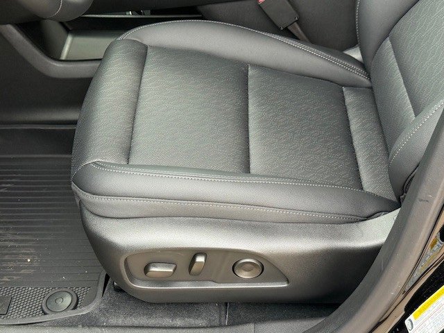 New 2026 Chevrolet Equinox LT w/ Convenience Package II image 34