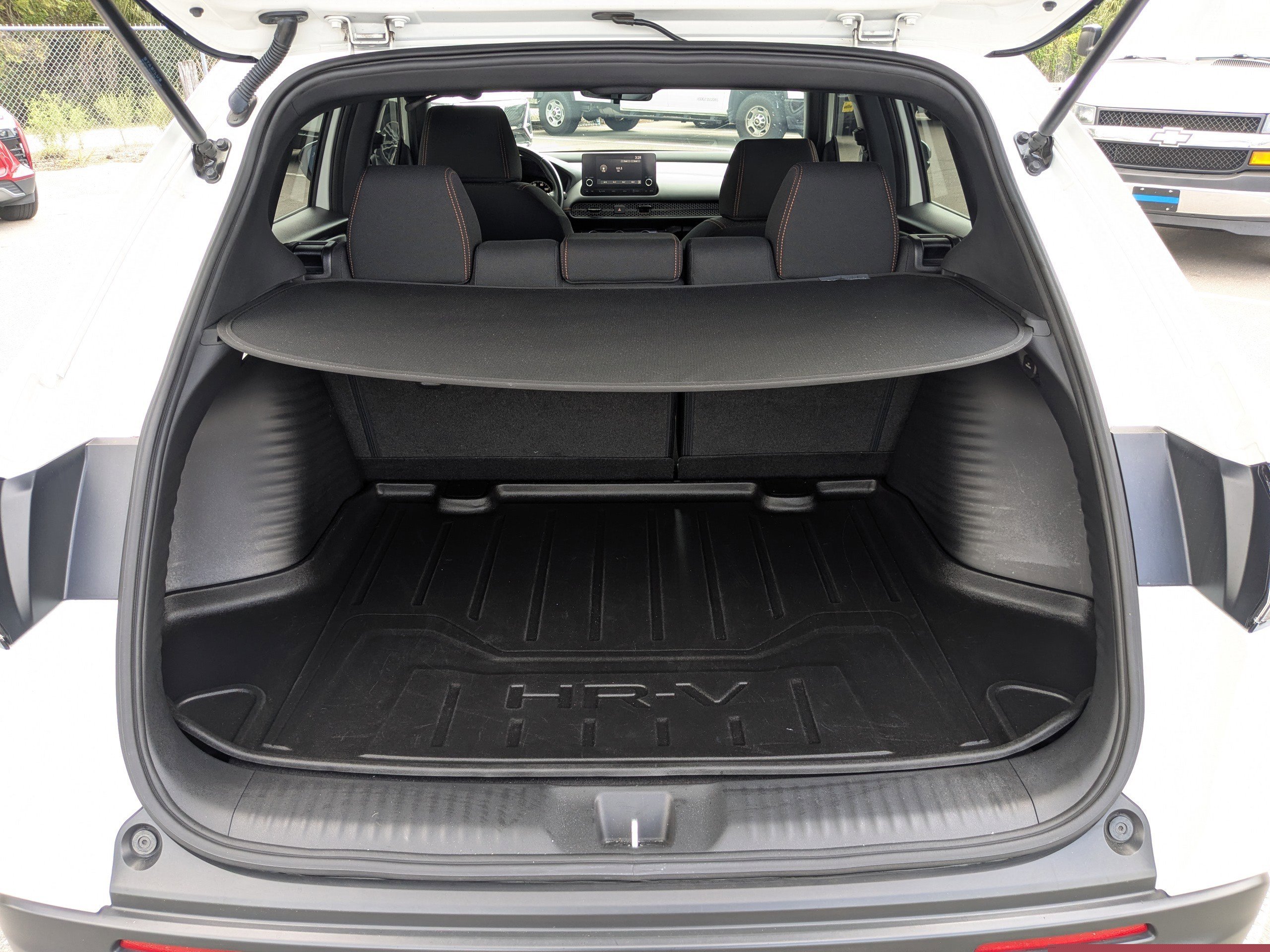 Used 2023 Honda HR-V Sport image 12