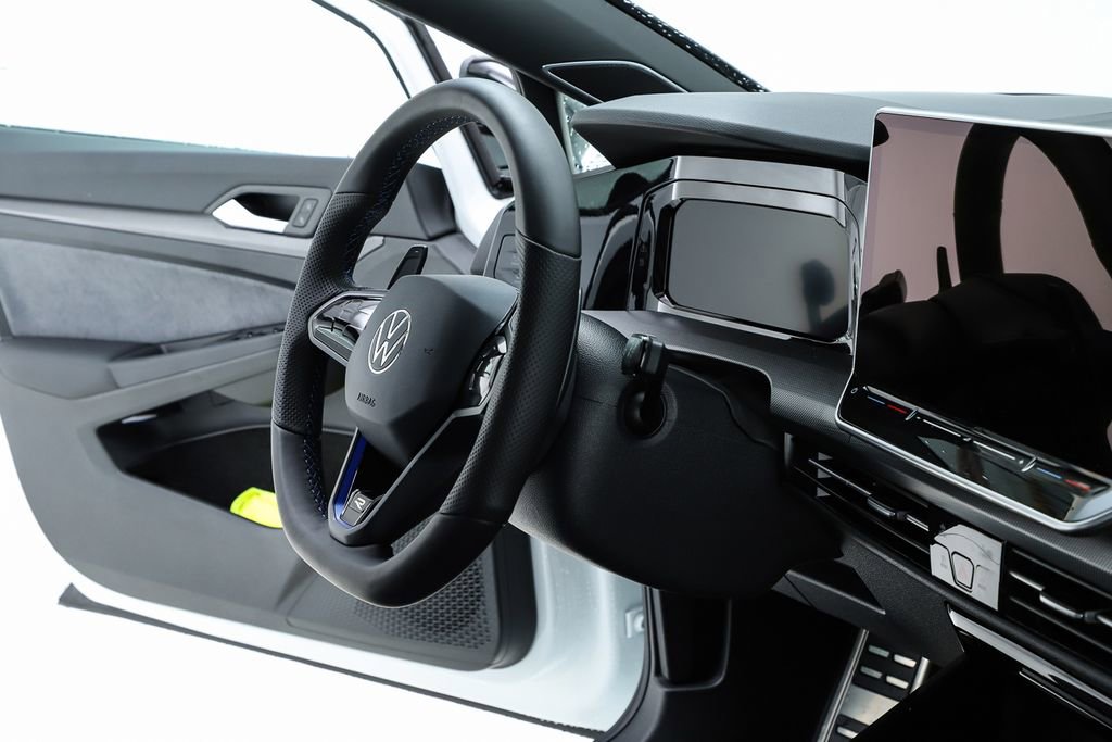 New 2026 Volkswagen Golf w/ Euro Style Package image 34