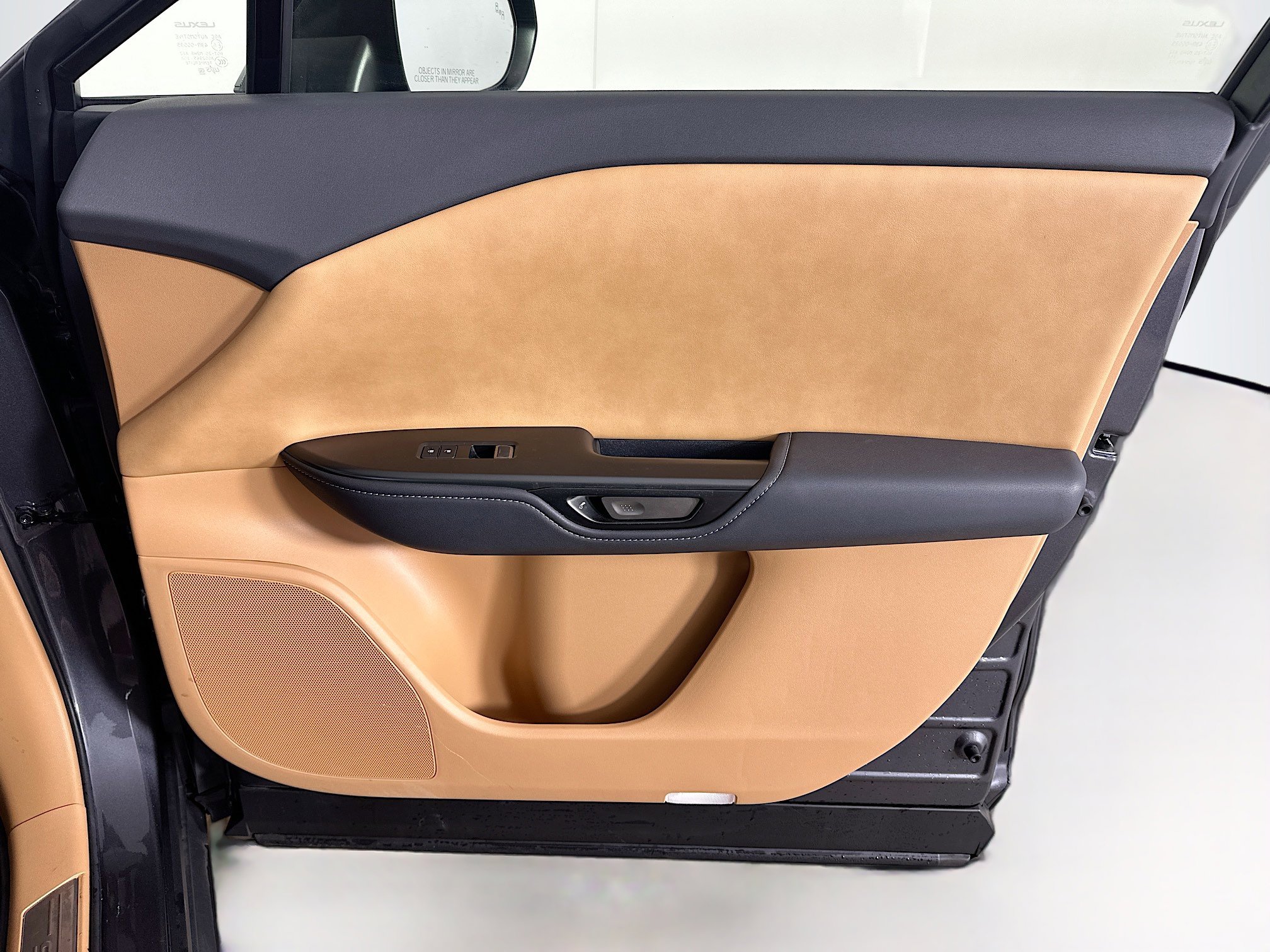 Used 2023 Lexus RZ 450e Premium w/ Technology Package image 33