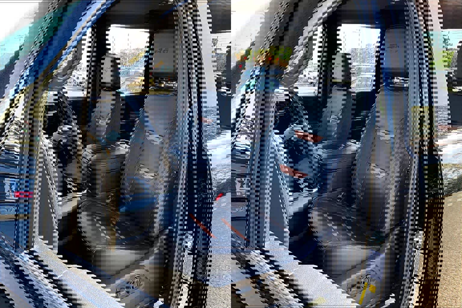 Used 2022 GMC Sierra 2500 AT4 image 7