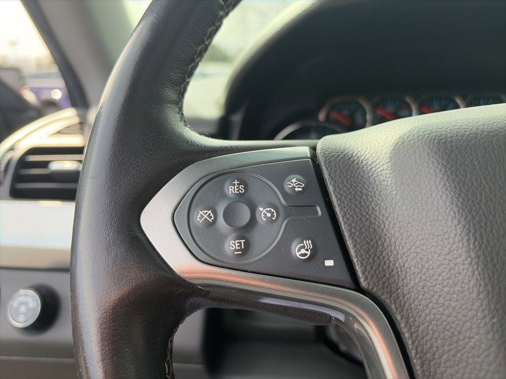 Used 2020 Chevrolet Suburban Premier image 37
