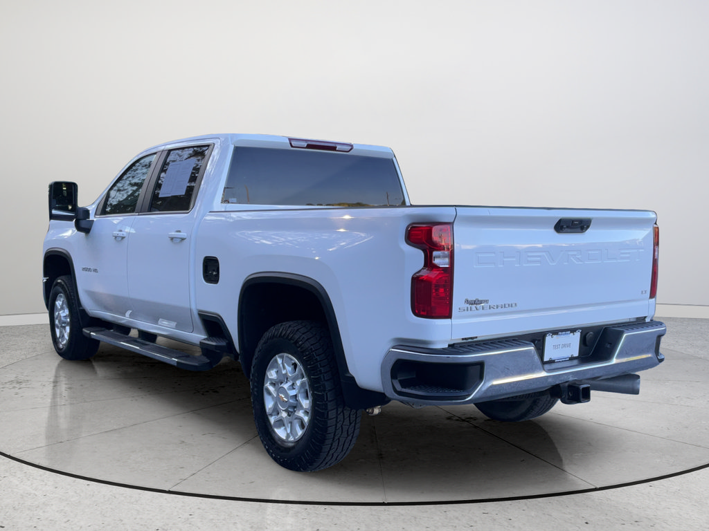Used 2024 Chevrolet Silverado 2500 LT AWD/4WD image 6