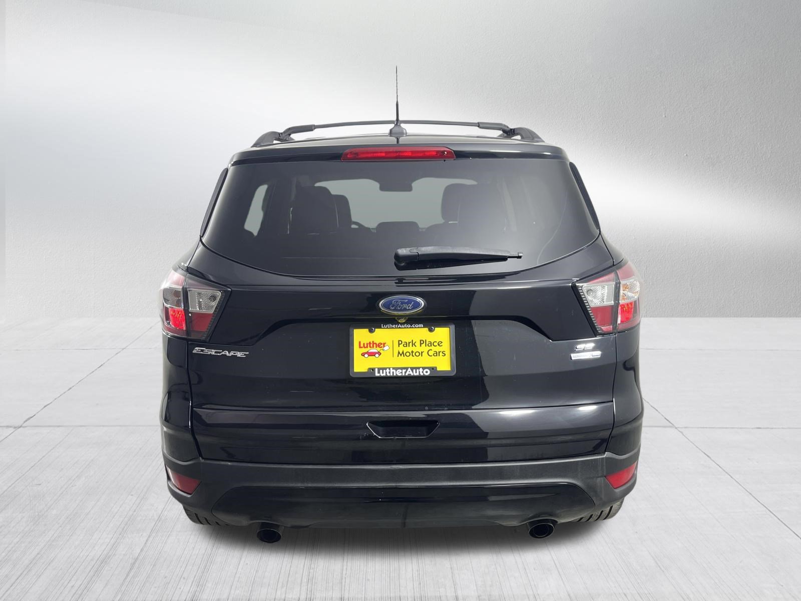 Used 2018 Ford Escape SE w/ SE Sport Appearance Package image 6