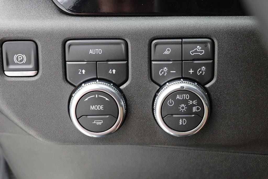 Used 2026 GMC Sierra 1500 SLT AWD/4WD image 30