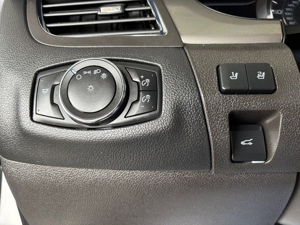 Used 2013 Ford Edge Sport w/ Driver Entry Pkg FWD image 18