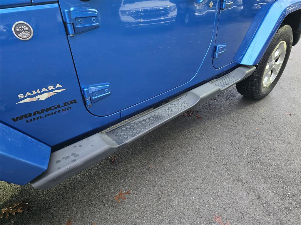 Used 2015 Jeep Wrangler Unlimited Sahara w/ Dual Top Group image 7