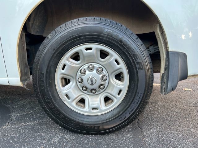 Used 2013 Nissan NV 3500 SV w/ Technology Pkg image 32