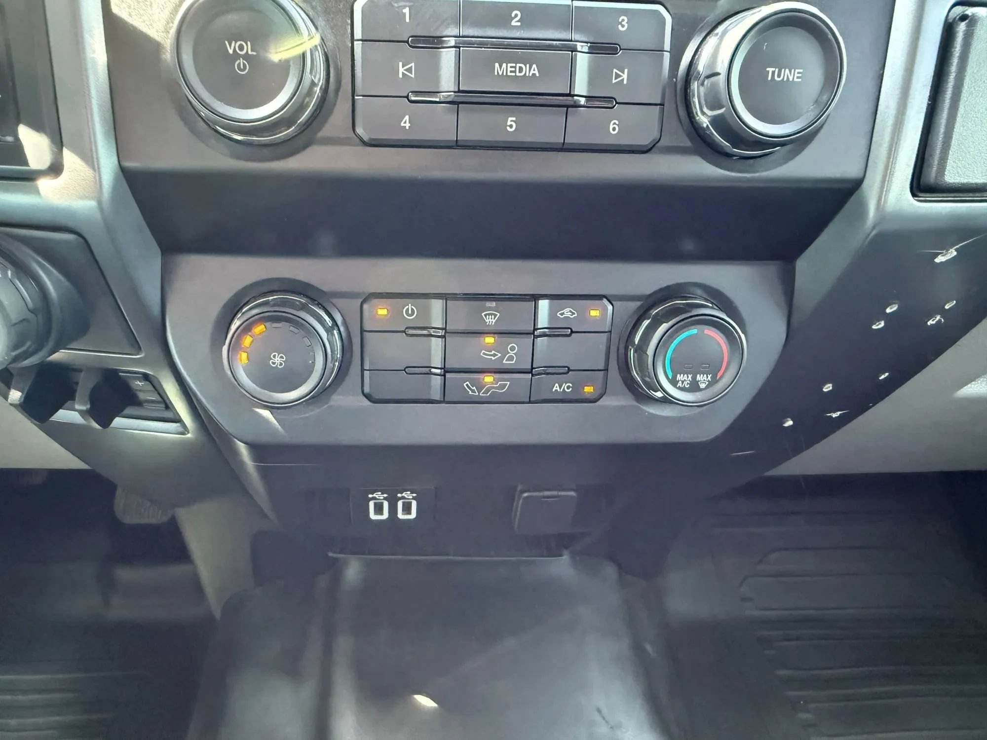 Used 2019 Ford F150 XLT w/ Max Trailer Tow Package AWD/4WD image 34
