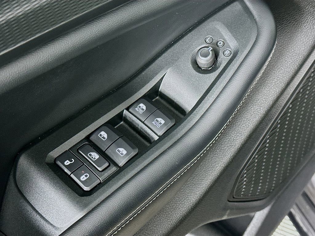 Certified 2024 Jeep Grand Cherokee Altitude image 24