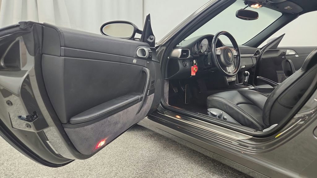 Used 2008 Porsche 911 Turbo AWD/4WD image 18