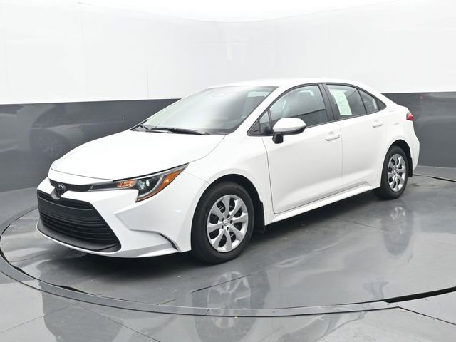 Used 2026 Toyota Corolla LE image 21