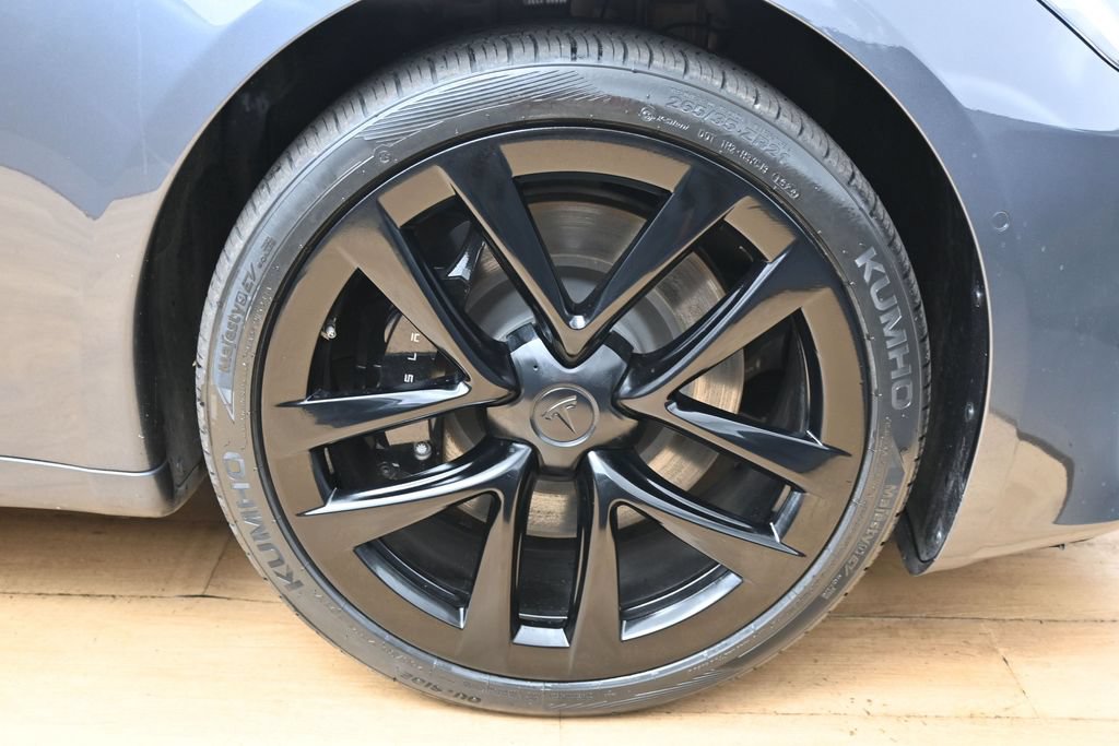 Used 2022 Tesla Model S AWD/4WD image 13