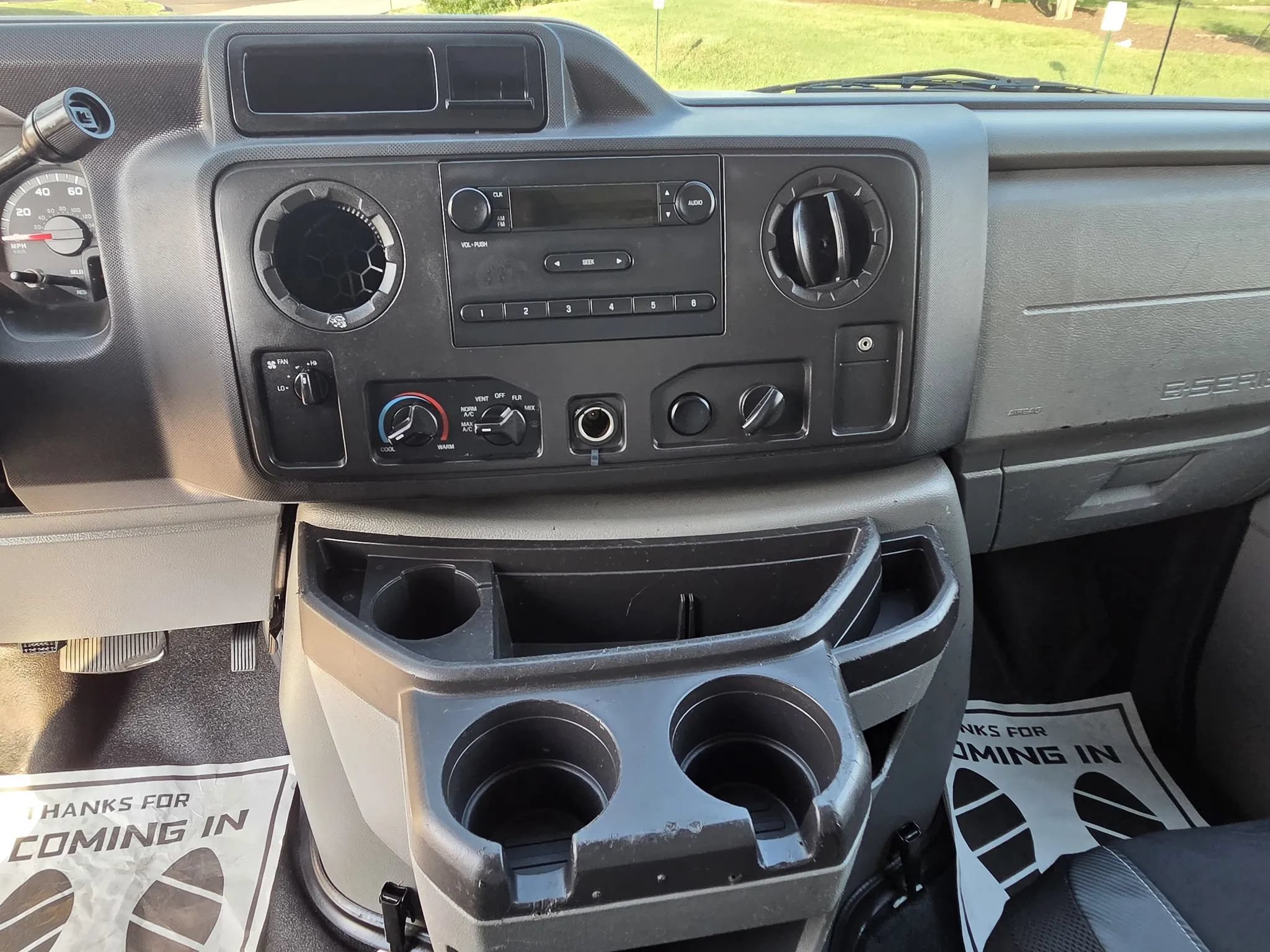 Used 2013 Ford E-350 and Econoline 350 Super Duty RWD image 24