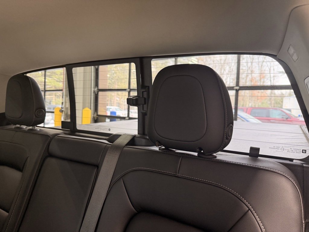 Used 2018 GMC Canyon SLT image 19