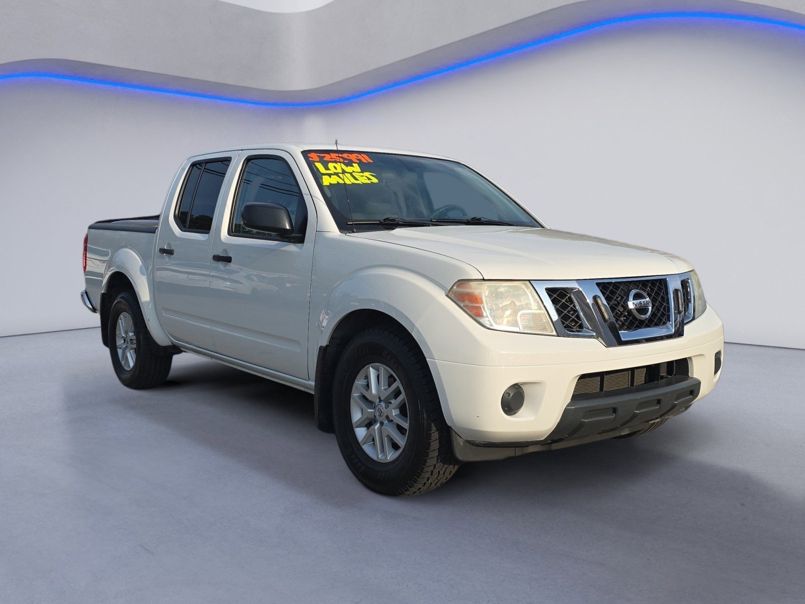 Used 2021 Nissan Frontier SV image 6