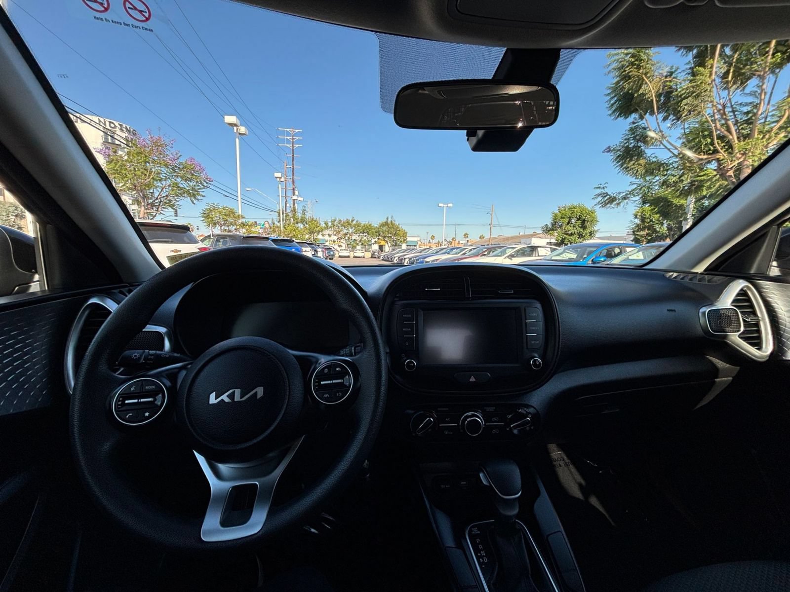 Used 2025 Kia Soul LX w/ LX Technology Package FWD image 58