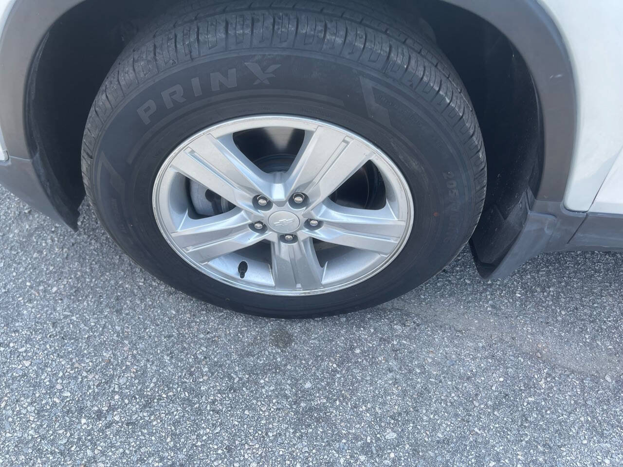 Used 2020 Chevrolet Trax LS w/ Tint and Cruise Package FWD image 29