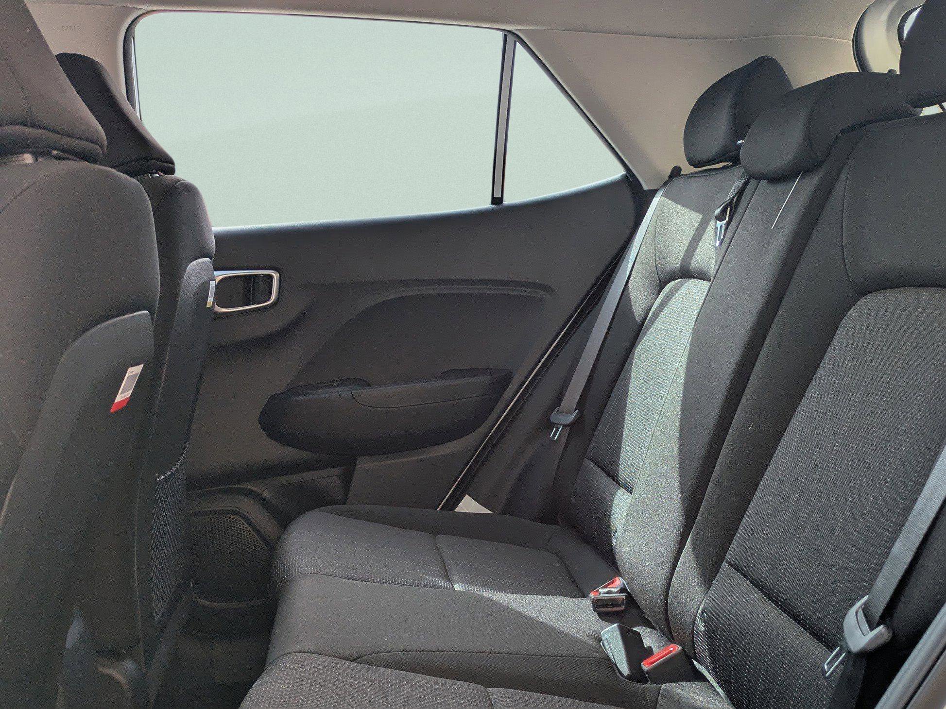 New 2026 Hyundai Venue SE image 15