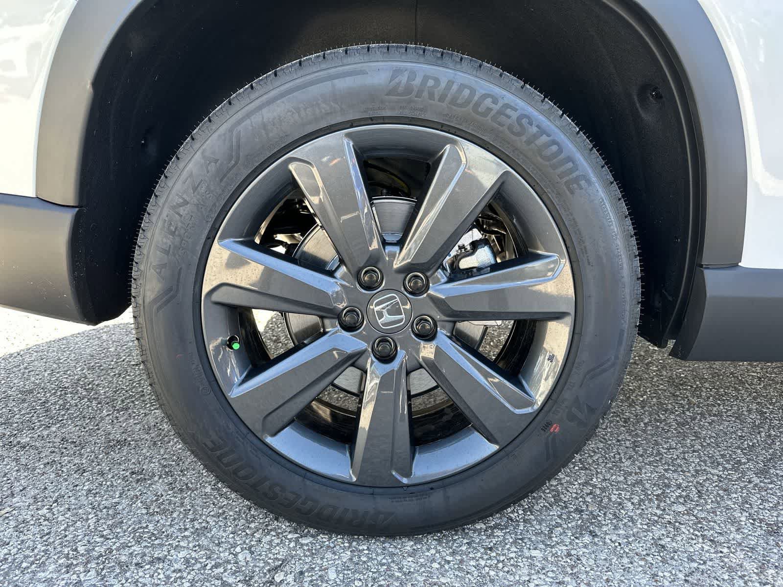 New 2026 Honda Pilot Sport image 5