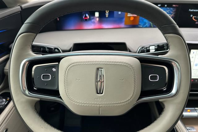 Used 2024 Lincoln Nautilus Reserve w/ Equipment Group 202A image 22