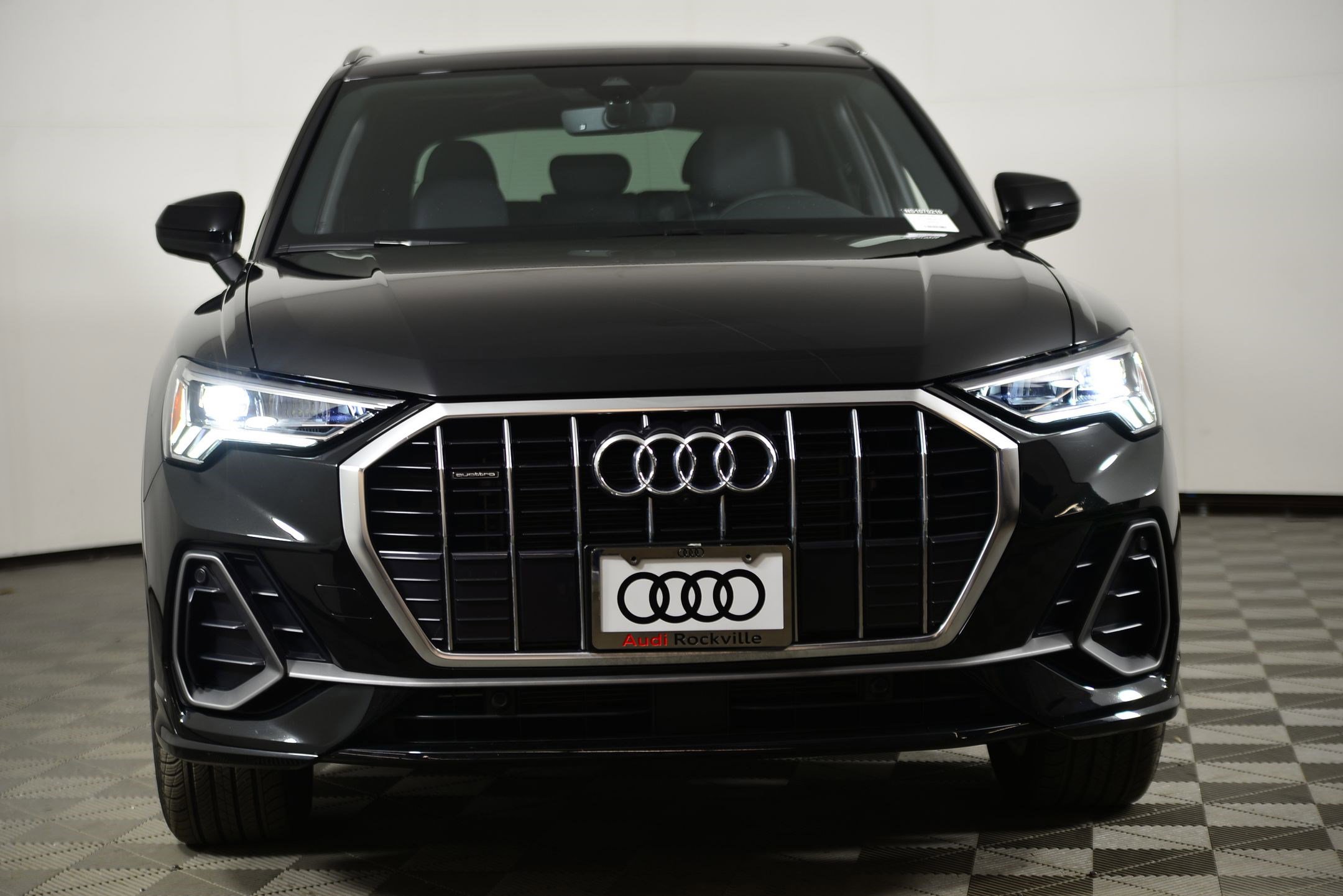 Used 2025 Audi Q3 2.0T Premium Plus w/ Premium Plus Package image 6