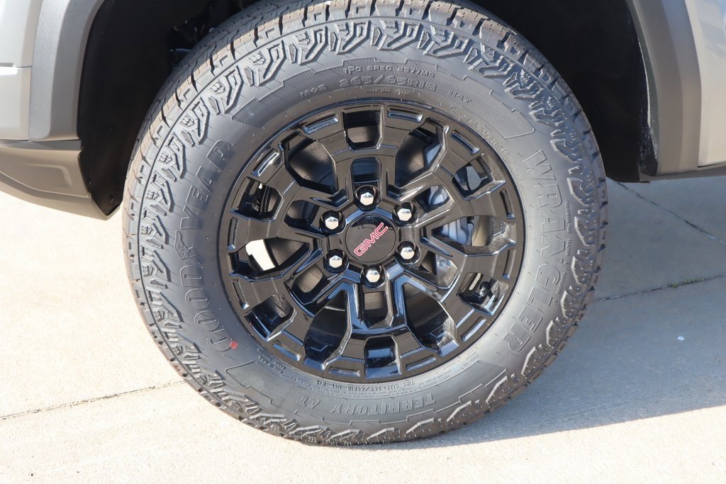 New 2026 GMC Canyon Elevation w/ Convenience Package image 17