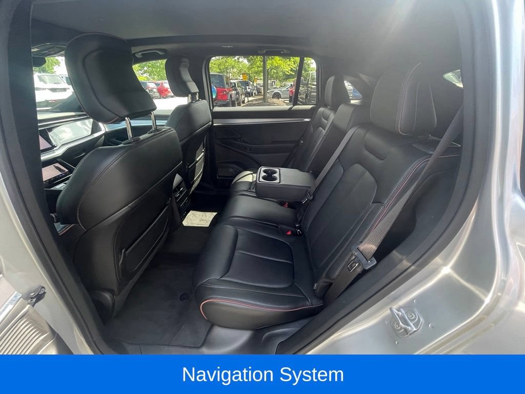 Used 2024 Jeep Wagoneer Launch Edition AWD/4WD image 11